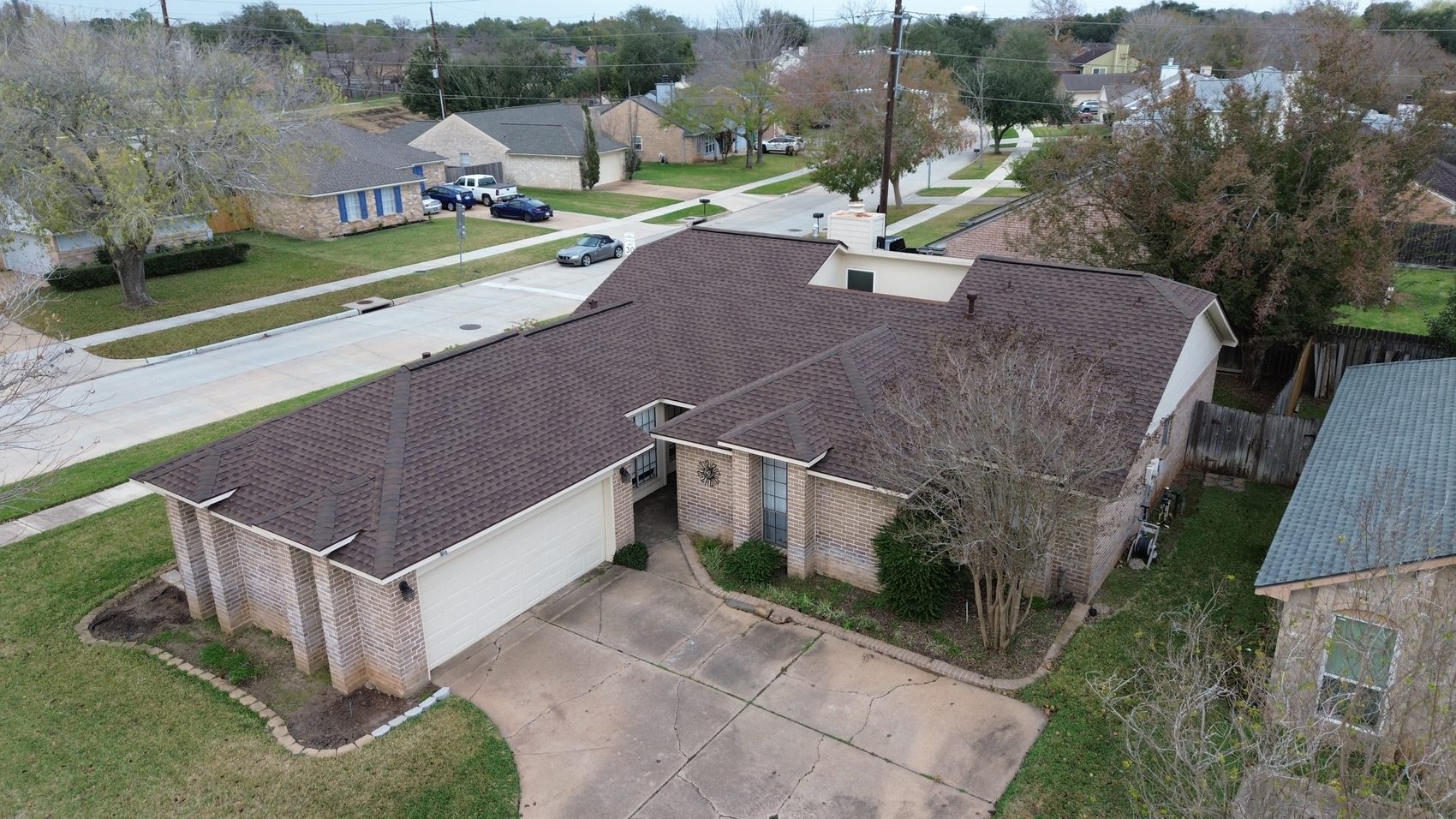 GAF Timberline HDZ Barkwood shingles