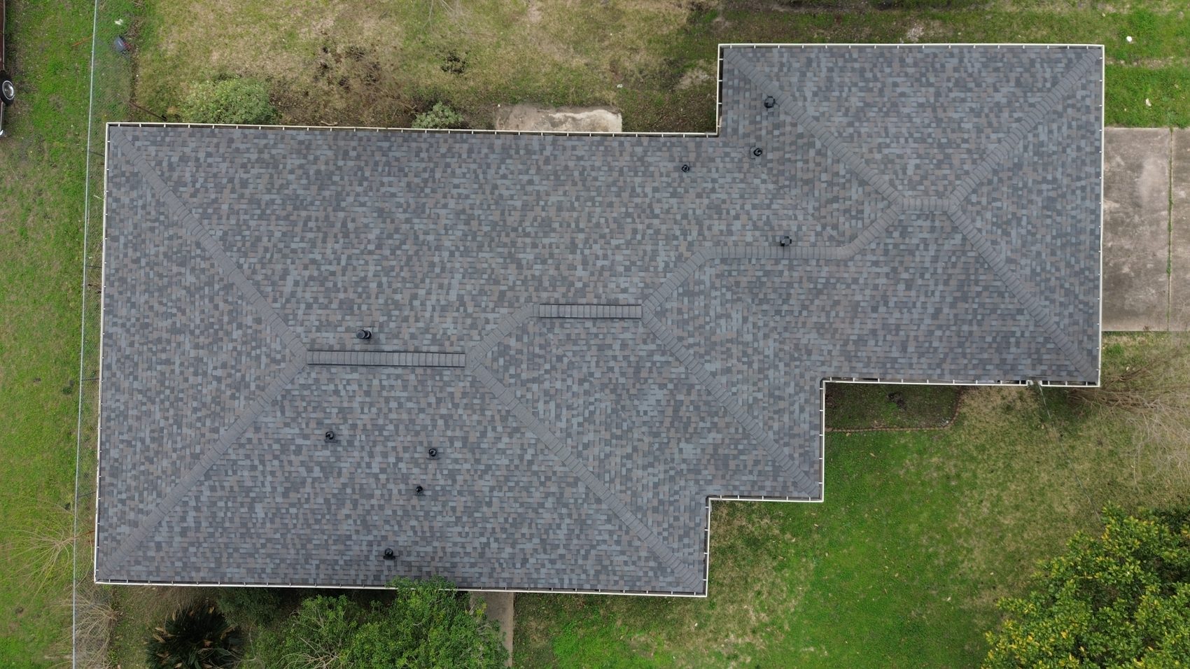 Owens Corning Duration Williamsburg Gray roof