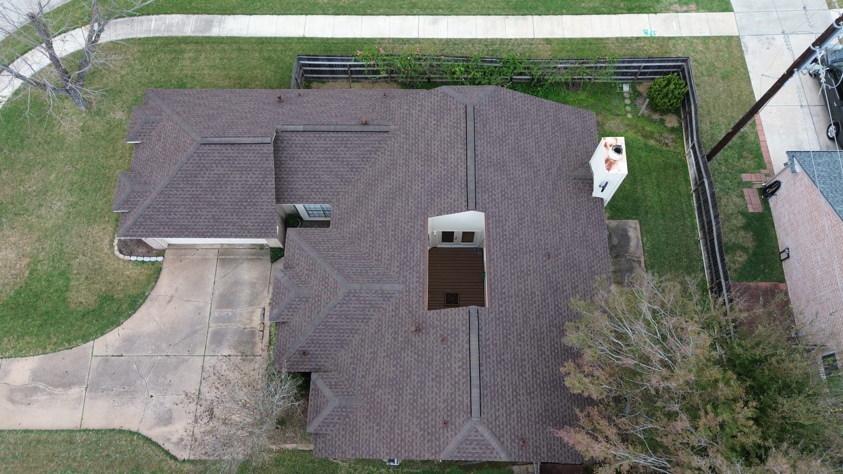 Roof replacement in Riverstone, Texas